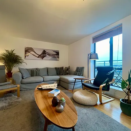 Entire In Exclusive Neighborhood - Comfortably Sleeps Up To 6 Guest * 더블린